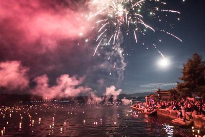 Lanterns on Erhai