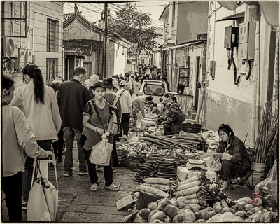 Shiping Guanyin Temple Alley Market