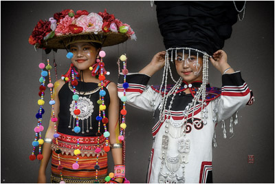 teaser image for Lancang Kids' Ethnic Show slides