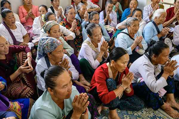 Dai Wedding: Tying the Thread 拴钱